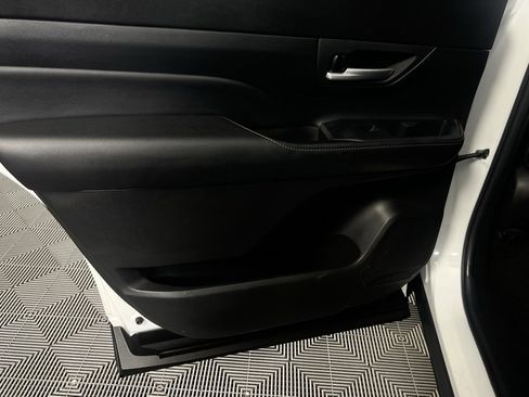 Used 2024 Toyota Grand Highlander Limited image 29