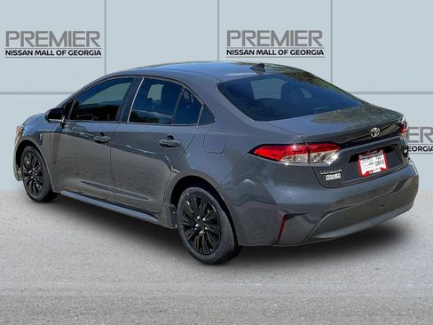 Used 2024 Toyota Corolla LE FWD image 5