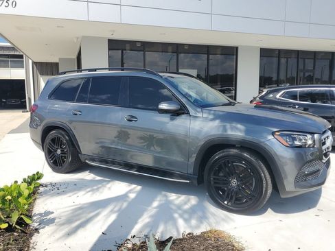 Used 2021 Mercedes-Benz GLS 450 4MATIC image 7