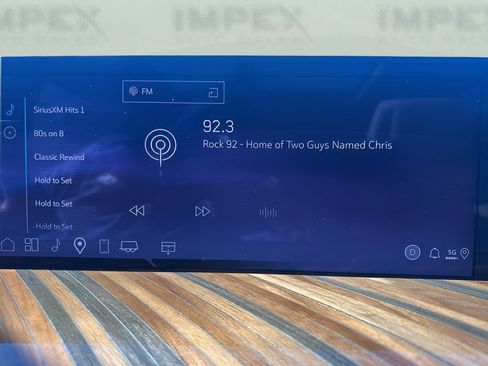 Used 2025 Cadillac Escalade ESV Sport Platinum w/ LPO, ONYX Package image 22