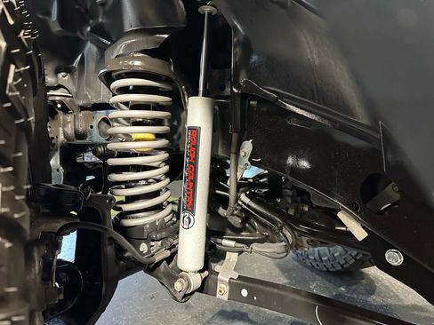 Used 2018 Jeep Wrangler Unlimited Rubicon w/ LED Lighting Group image 26