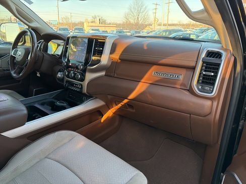 Used 2019 RAM 2500 Laramie image 9