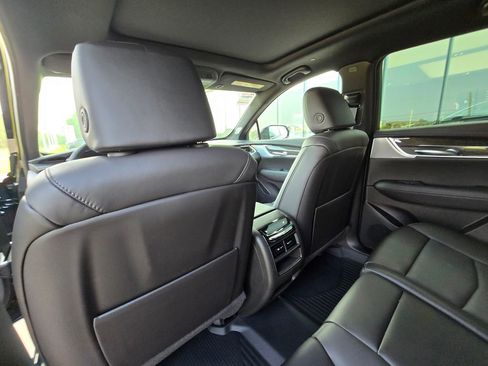 New 2026 Cadillac XT5 Sportv w/ LPO, Onyx Lite Package AWD/4WD image 17
