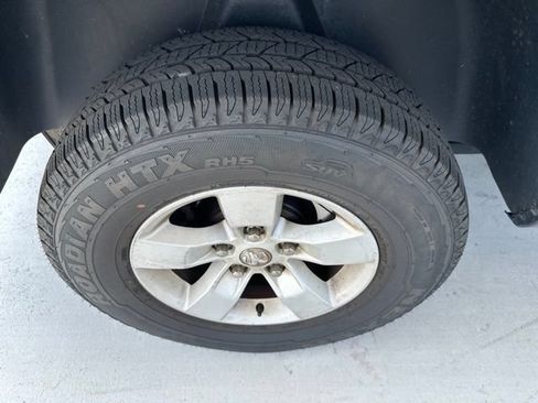 Used 2019 RAM 1500 Classic SLT RWD image 10