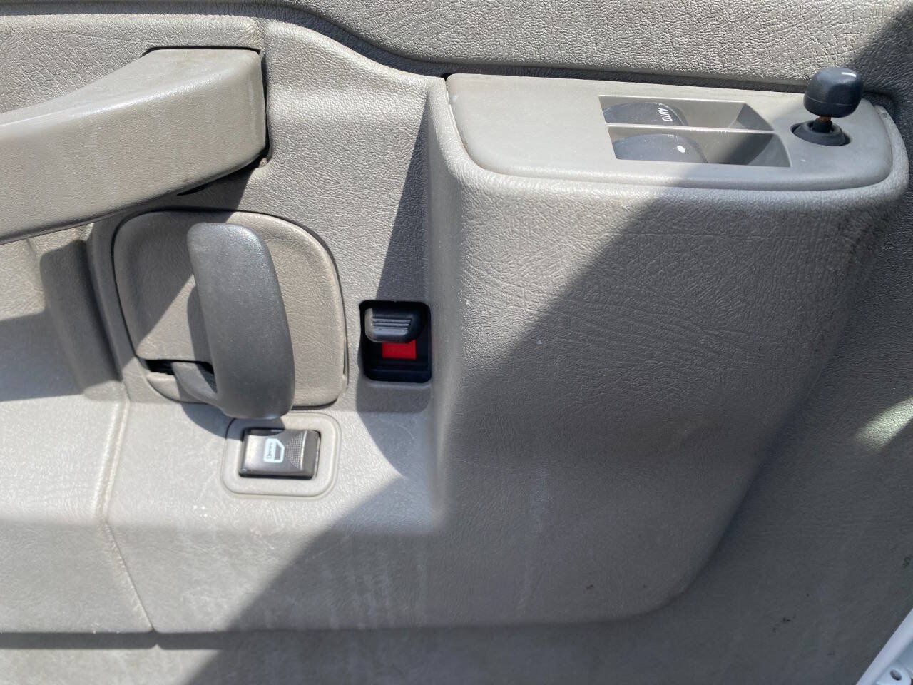 Used 2019 Chevrolet Express 2500 Extended w/ Driver Convenience Package RWD image 12