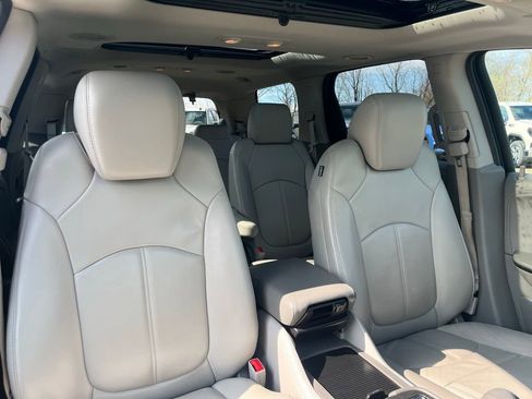 Used 2017 GMC Acadia Limited SLT AWD/4WD image 41