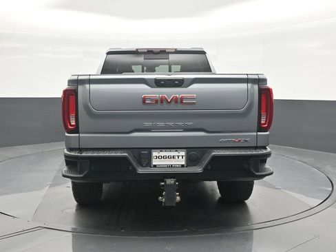 Used 2023 GMC Sierra 1500 AT4X image 17