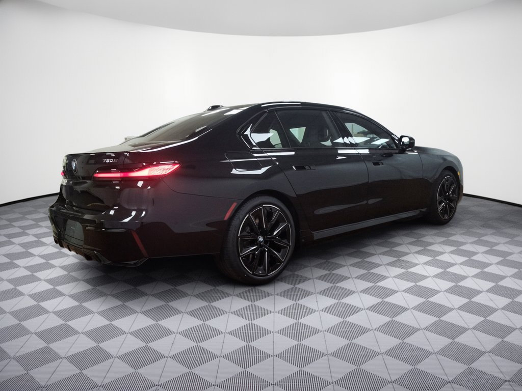 Used 2026 BMW 750e xDrive w/ Executive Package AWD/4WD image 9