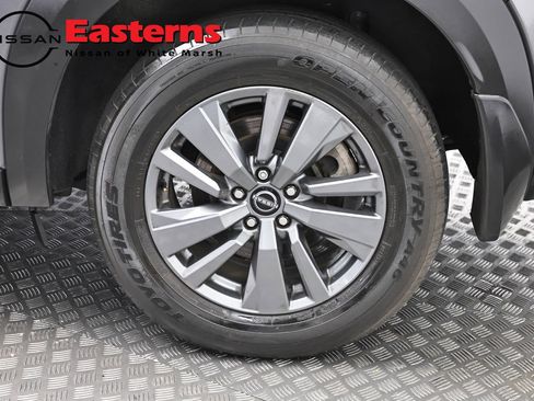 Used 2022 Nissan Pathfinder SV AWD/4WD image 30