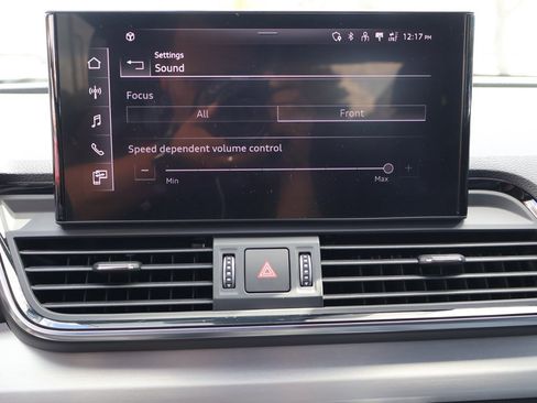 Used 2021 Audi SQ5 Premium w/ Convenience Package image 54