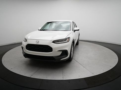 Certified 2023 Honda HR-V LX image 32