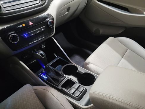 Used 2018 Hyundai Tucson SE FWD image 26