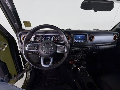 Used 2021 Jeep Gladiator Mojave w/ Cold Weather Group AWD/4WD image 13