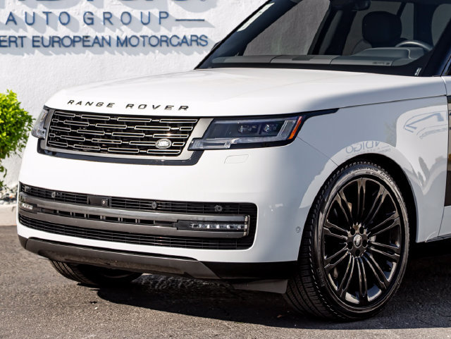 Certified 2024 Land Rover Range Rover SE AWD/4WD image 2