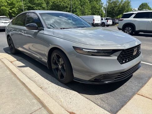 Used 2024 Honda Accord Sport image 7