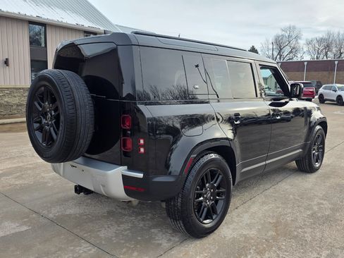 Used 2024 Land Rover Defender 110 S image 21