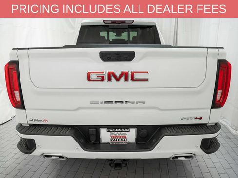 Used 2024 GMC Sierra 1500 AT4 w/ Technology Package AWD/4WD image 6