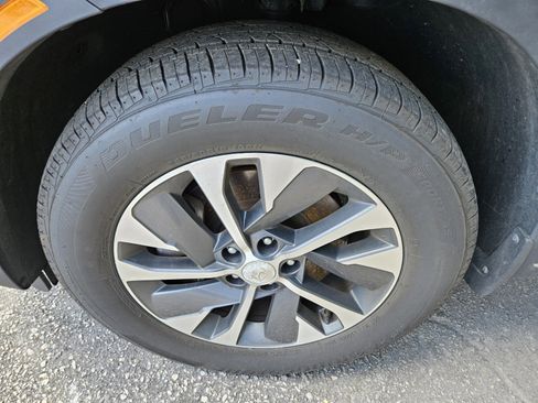 Used 2022 Hyundai Palisade SEL FWD image 7