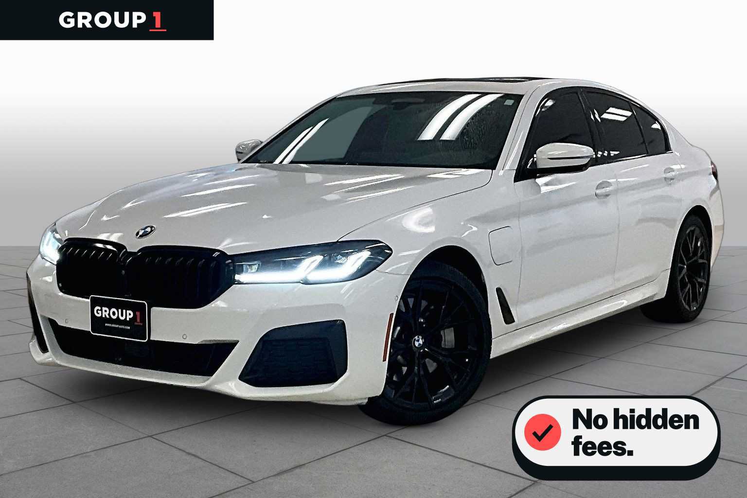 Used 2021 BMW 530e w/ M Sport Package RWD image 1