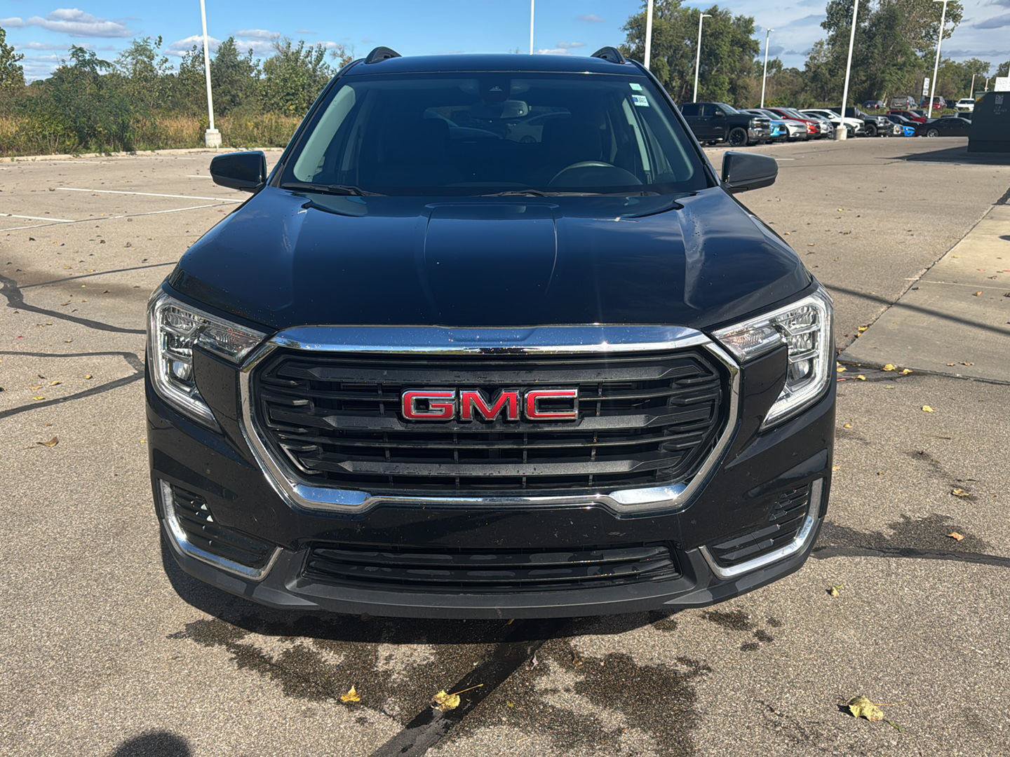 Used 2024 GMC Terrain SLE w/ Driver Convenience Package AWD/4WD image 8