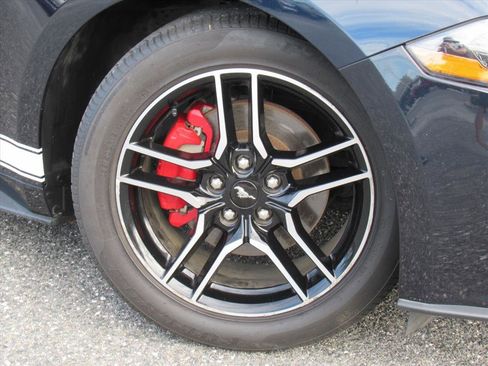 Used 2021 Ford Mustang Premium image 7