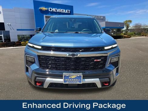 Used 2024 Chevrolet Traverse Z71 w/ Enhanced Driving Package AWD/4WD image 2