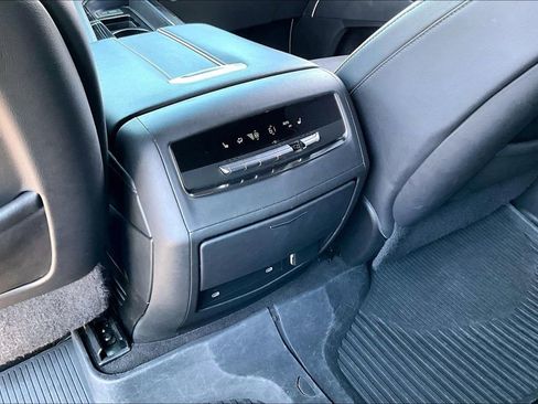 Used 2022 Cadillac Escalade ESV Sport w/ Touring Package RWD image 31