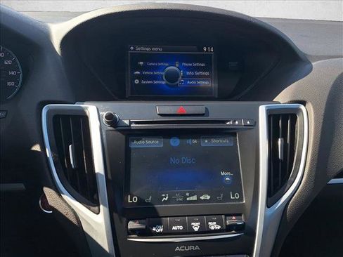 Used 2017 Acura TLX FWD image 11