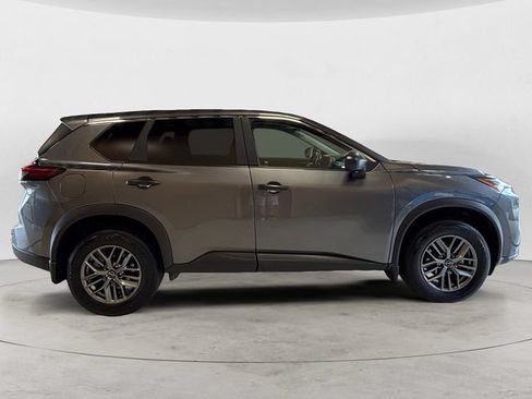 Used 2025 Nissan Rogue S AWD/4WD image 7