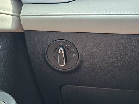 New 2026 Volkswagen Taos SE AWD/4WD image 26