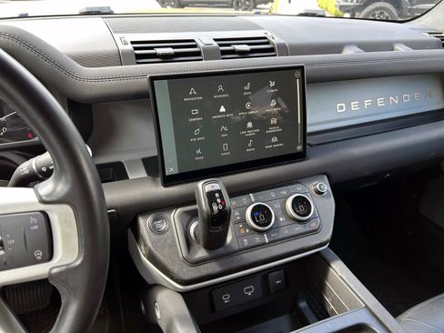Used 2023 Land Rover Defender 130 SE AWD/4WD image 14