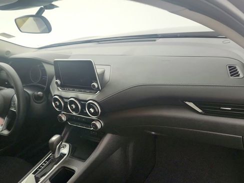 Used 2024 Nissan Sentra SV image 27