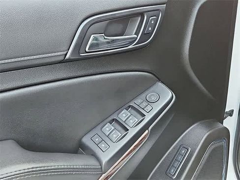 Certified 2020 GMC Yukon XL SLT image 30