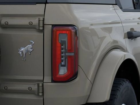 New 2026 Ford Bronco Outer Banks AWD/4WD image 23