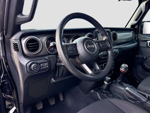 Used 2022 Jeep Gladiator Sport w/ Trailer Tow Package image 10