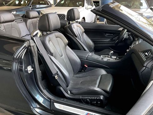Used 2017 BMW M6 Convertible image 8