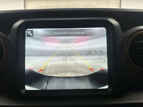 Used 2022 Jeep Gladiator Mojave w/ Trailer Tow Package image 24