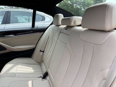 Used 2021 BMW 540i xDrive w/ M Sport Package AWD/4WD image 32