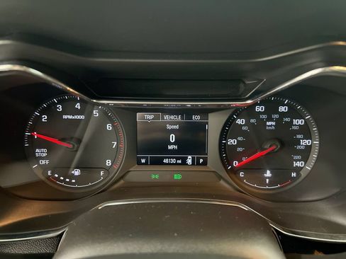 Used 2023 Chevrolet TrailBlazer LT FWD image 12