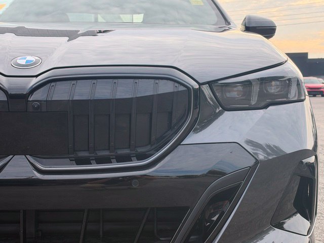 Certified 2024 BMW 540i xDrive w/ Executive Package AWD/4WD image 12