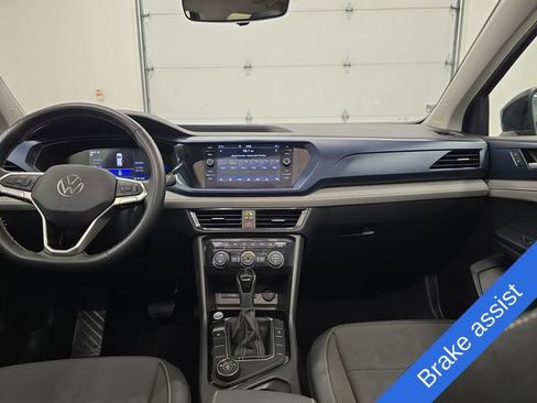 Used 2024 Volkswagen Taos SE AWD/4WD image 13