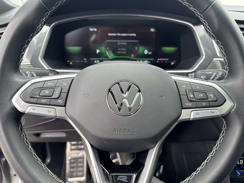 Used 2023 Volkswagen Tiguan SE R-Line FWD image 18