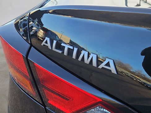 Certified 2025 Nissan Altima 2.5 S image 5