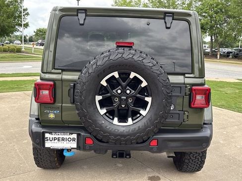 Used 2024 Jeep Wrangler Unlimited Rubicon 4xe AWD/4WD image 5