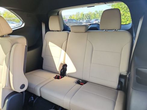 New 2026 Buick Enclave Preferred w/ Power Package FWD image 10