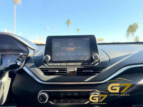 Used 2021 Nissan Altima 2.5 SV FWD image 22