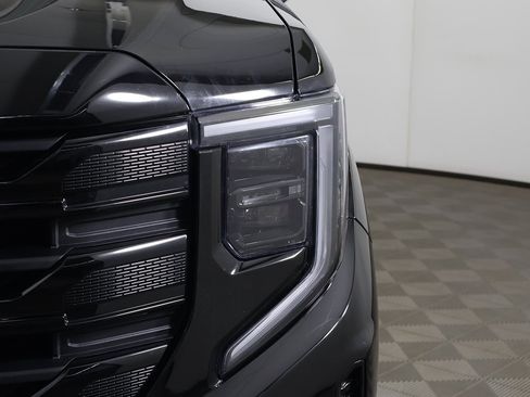 Used 2026 GMC Sierra 1500 Elevation w/ Preferred Package image 15