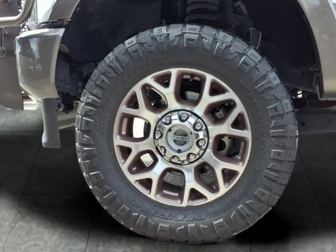 Used 2022 Ford F350 King Ranch w/ King Ranch Ultimate Package AWD/4WD image 10