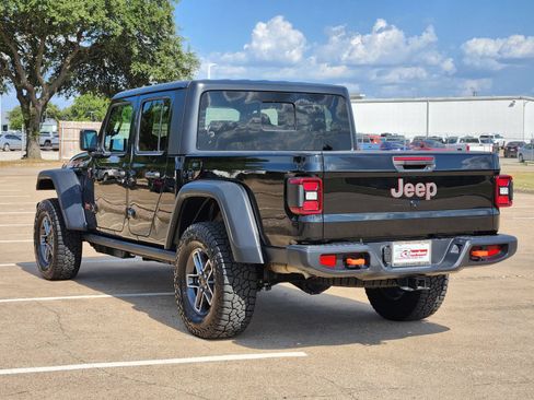 Used 2026 Jeep Gladiator Mojave AWD/4WD image 4