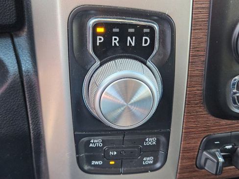 Used 2014 RAM 1500 Laramie w/ Convenience Group AWD/4WD image 41